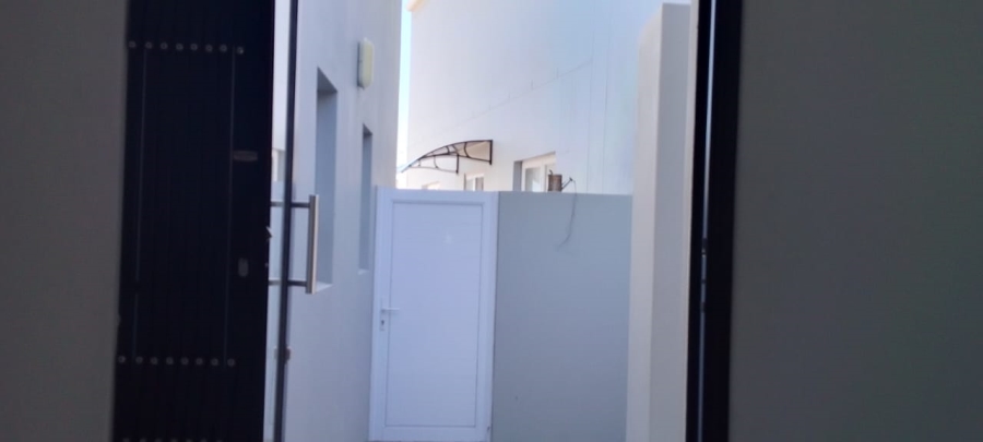 To Let 4 Bedroom Property for Rent in Laguna Sands Western Cape